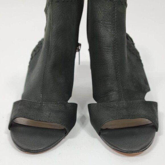 Vince Camuto  Black Leather Sandals  #136  Size 11M/43 - Picture 8 of 12